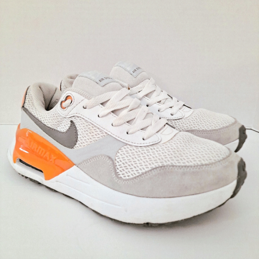Size 7 Nike Air Max SYSTM Athletic Shoes Women's DM9538-102 White/Orange